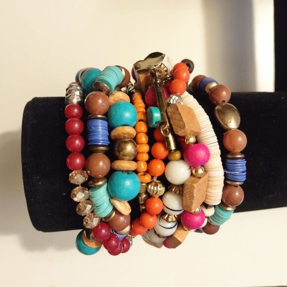 MULTI-LAYERED STRETCH BEADED BRACELETS-NEW - Picture 1 of 2